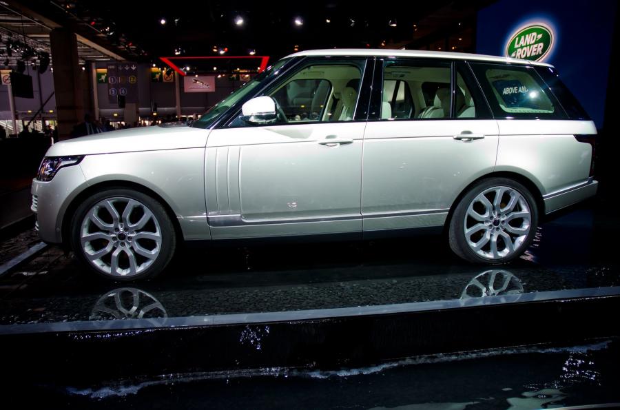  Land Rover Range Rover 2013 года  (фото 19 из 230)